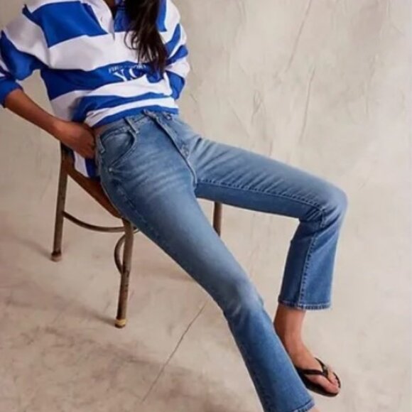 We The Free "Low Maintenance" Mid Rise Crop , Size 26, NWOT - Picture 3 of 6